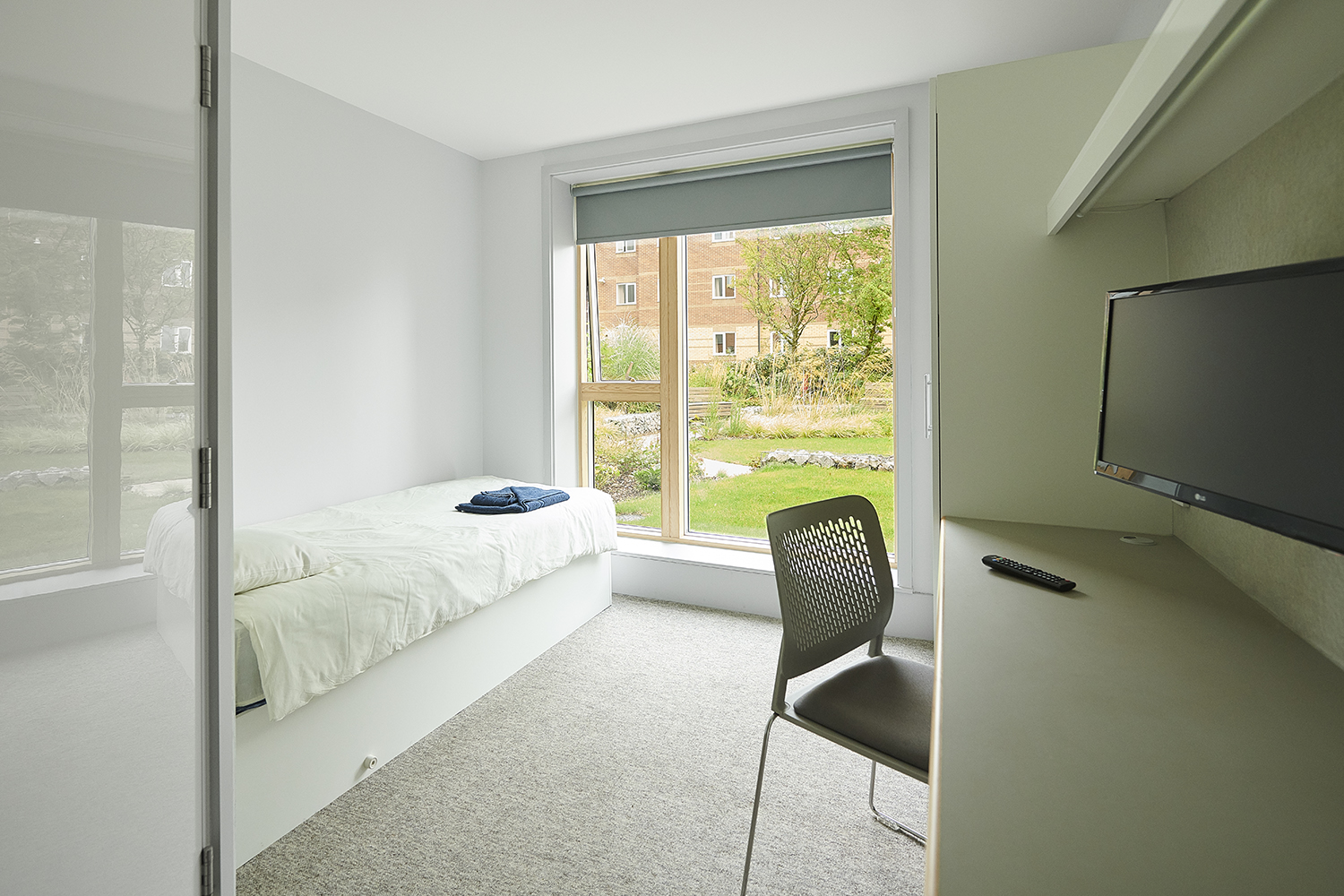 A bedroom in Palatine Court.