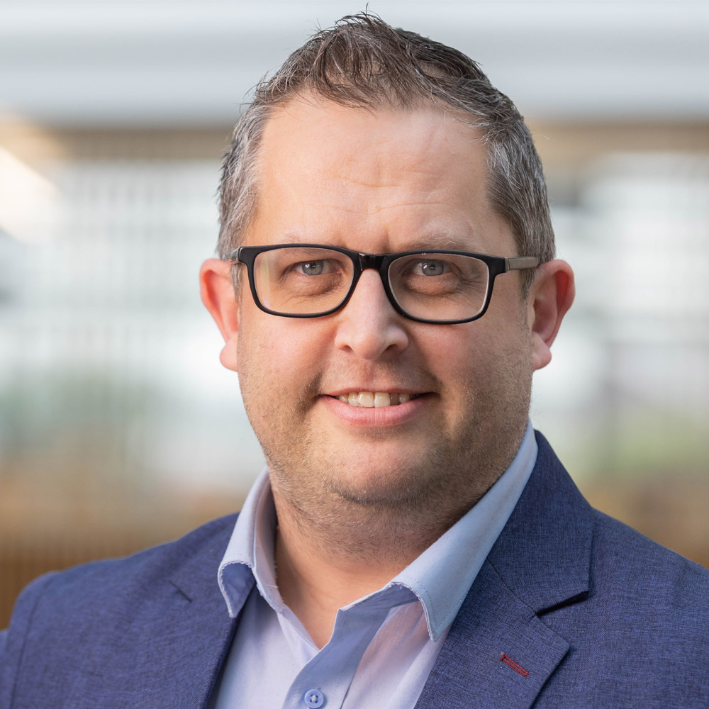 Headshot of Professor Andy Smith