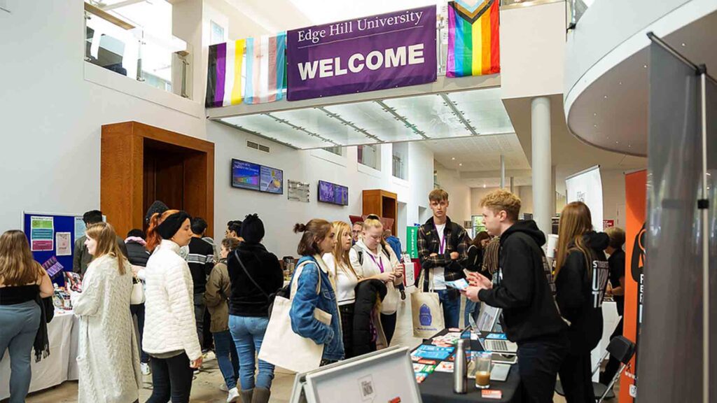 Welcome Fair in the hub.