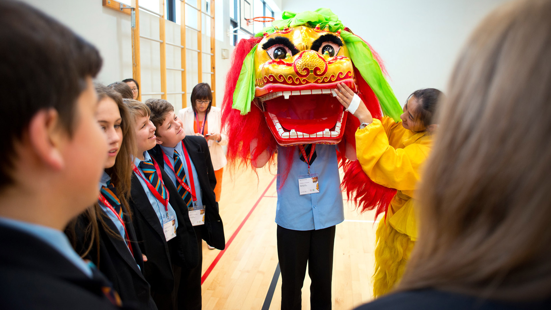teaching Chinese studies in a confucius institute class