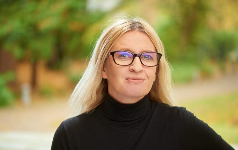 Dr Lena Simic