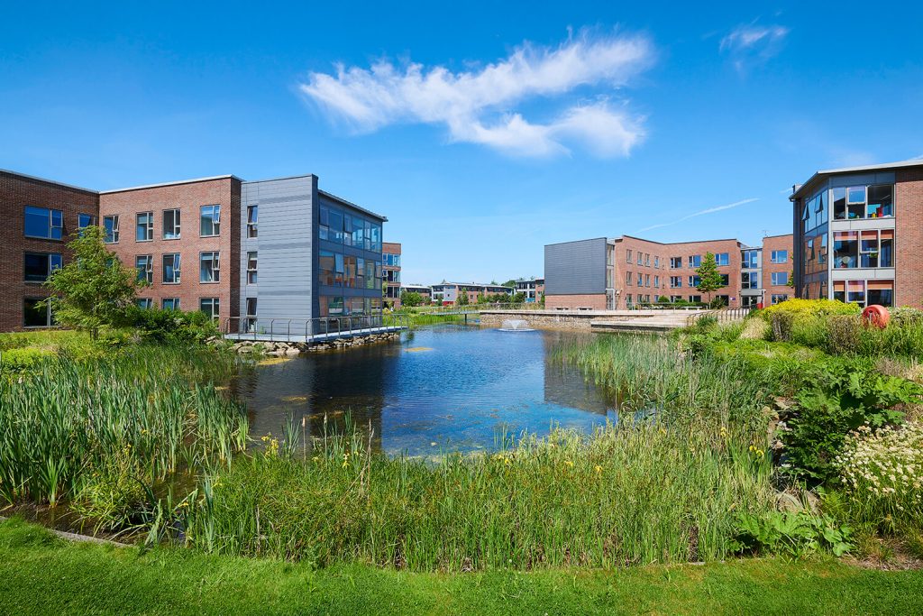 Chancellors Court and Chancellors South consist of 14 halls of residence situated close to Edge Hill Sport and Creative Edge on the eastern side of the campus.