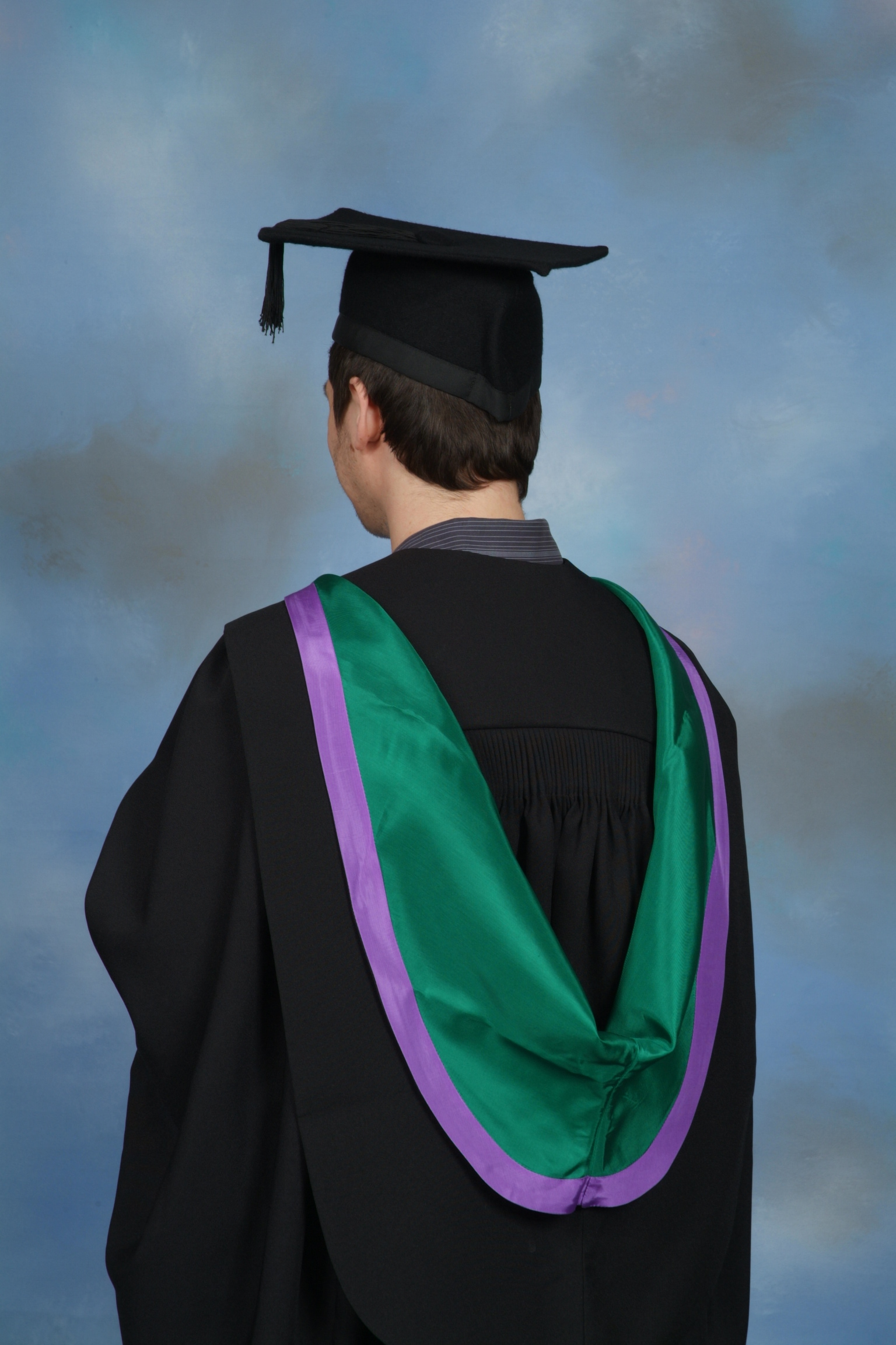 The robe worn by Bachelor Degree graduands.