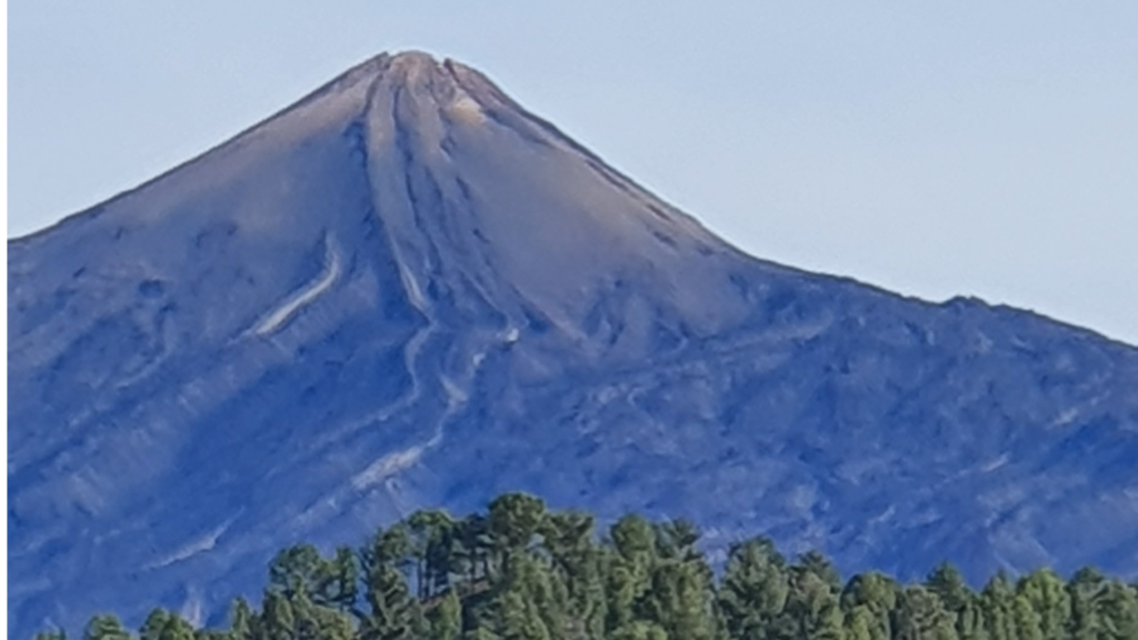 An image of Mount Teidi, an active volcano site. 