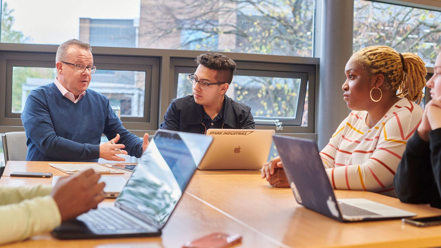 Politics & International Relations BSc (Hons) | Edge Hill University