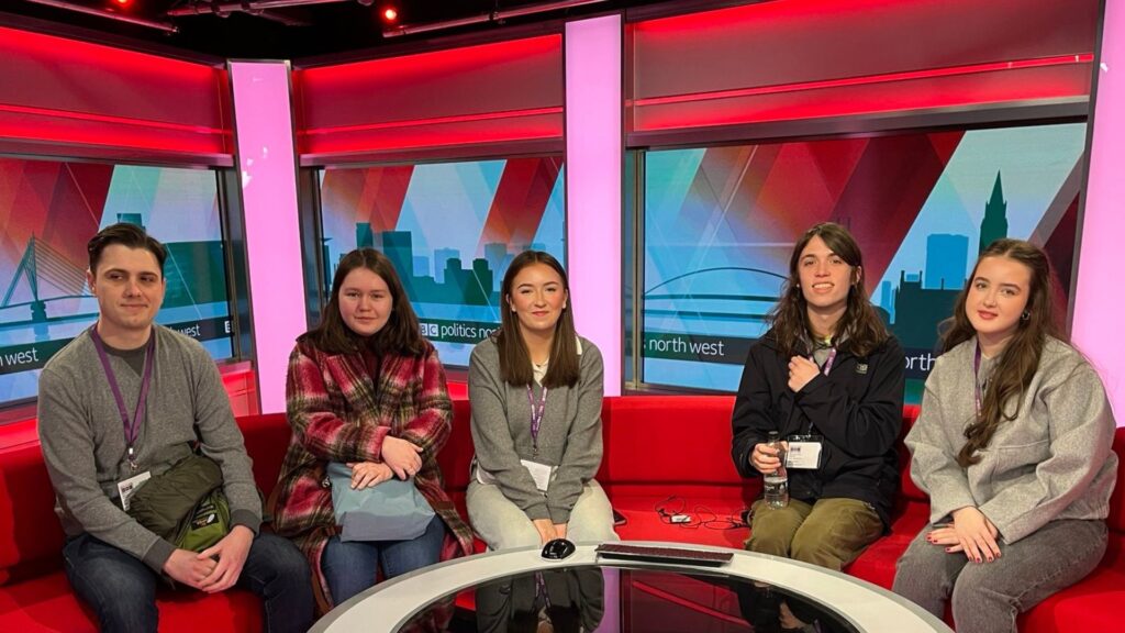 politics students visit bbc studios in mediacity
