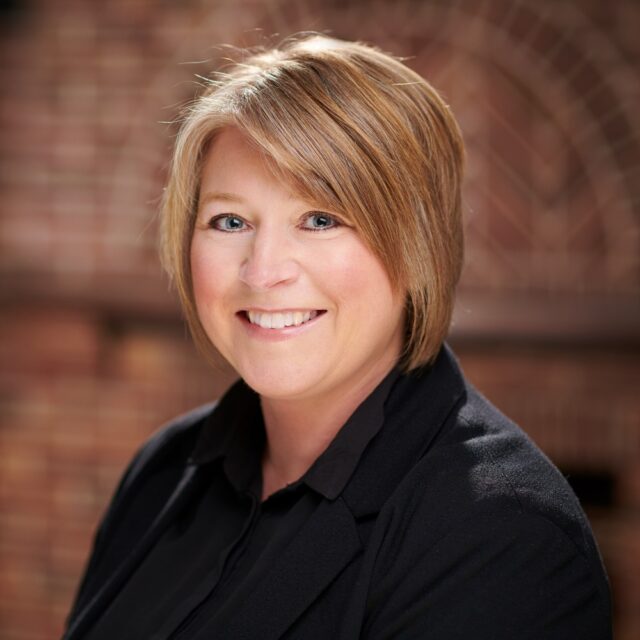 Jayne Kelly headshot