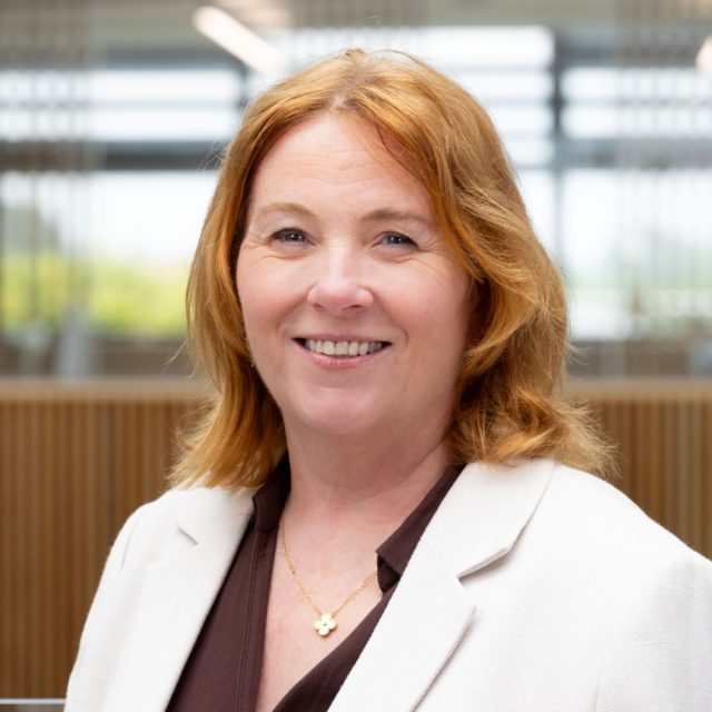 Headshot image of Michelle Pearson